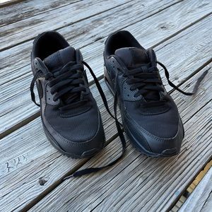 Nike Air Max 90 black, size 9D, Men's Shoes